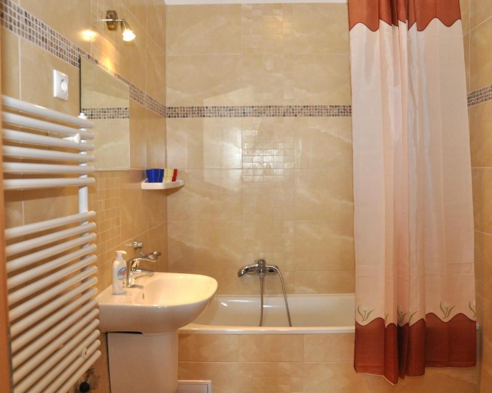 Tisza Palota Apartmanok Szeged Phòng bức ảnh