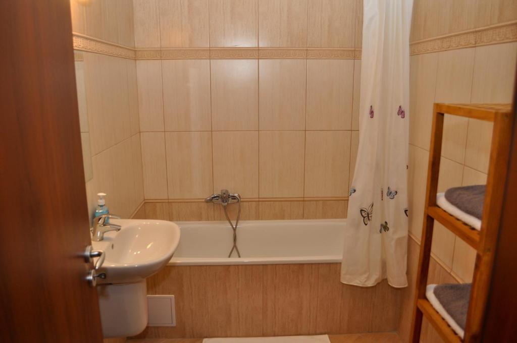 Tisza Palota Apartmanok Szeged Phòng bức ảnh