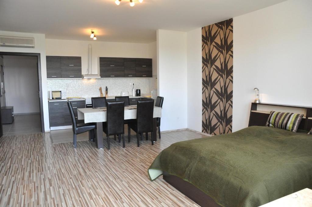 Tisza Palota Apartmanok Szeged Phòng bức ảnh